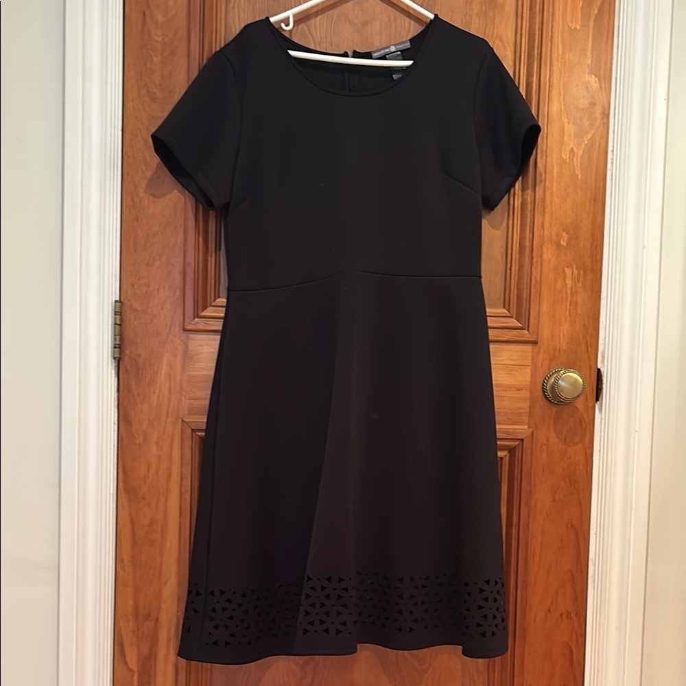Elegant Black Short Sleeve Dress